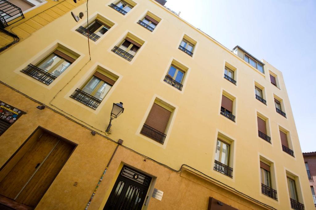 Apartamento Tirso De Molina Madrid Bagian luar foto