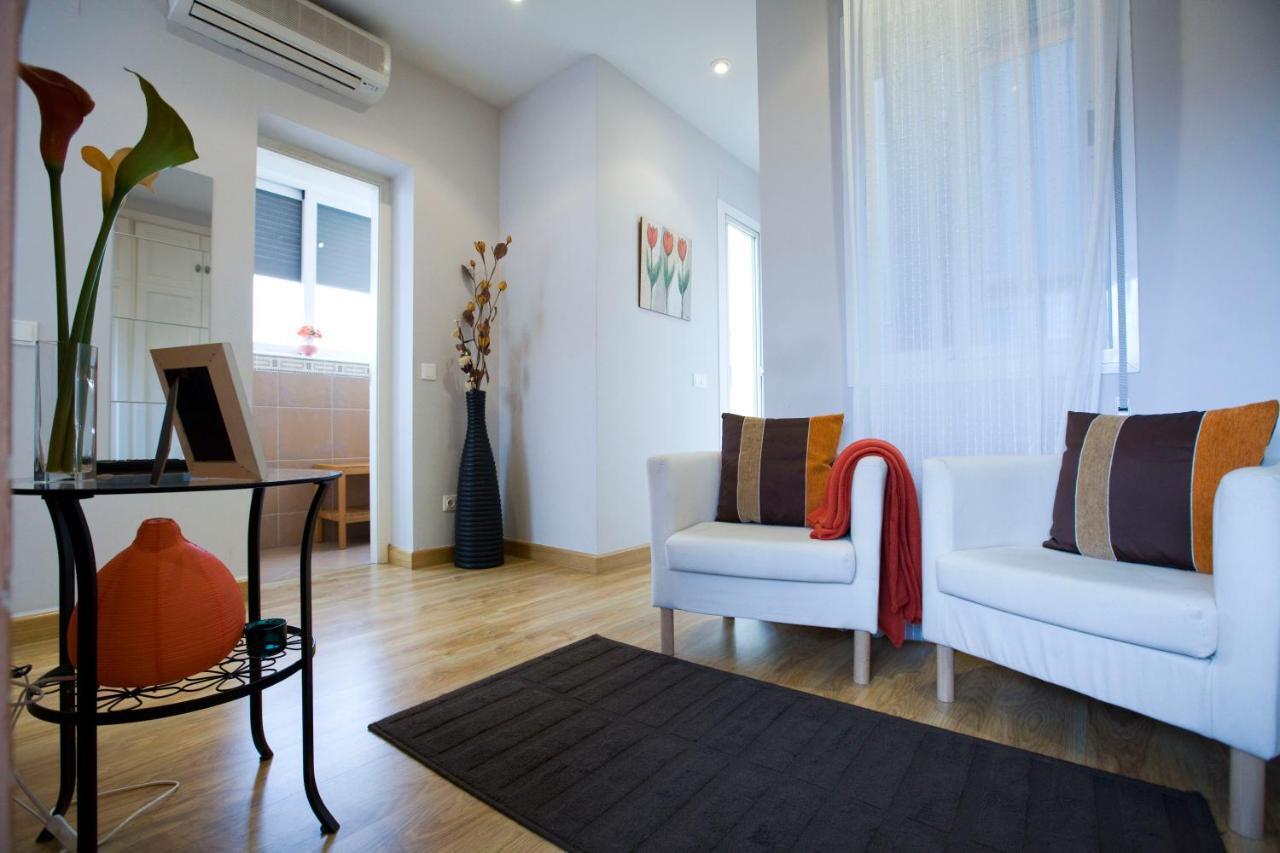 Apartamento Tirso De Molina Madrid Bagian luar foto