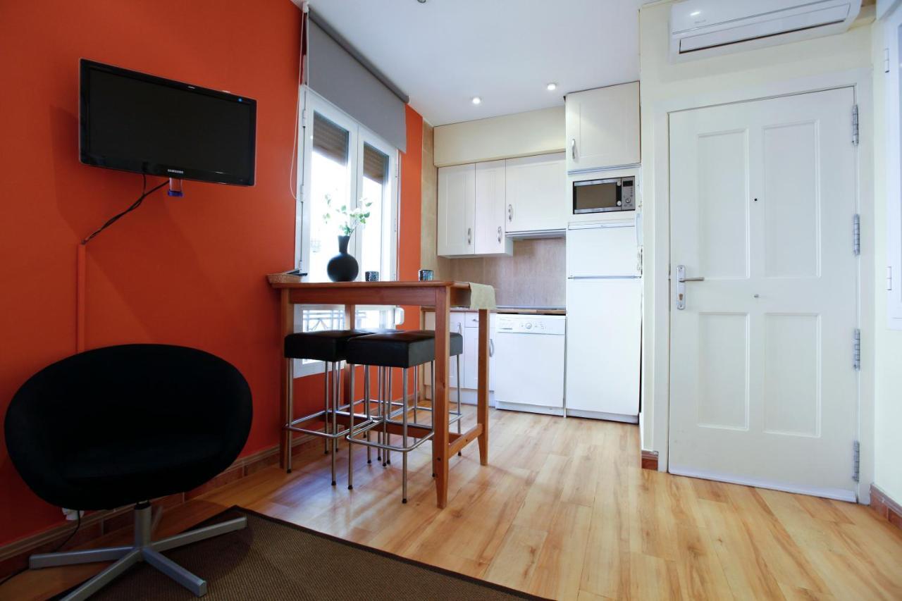 Apartamento Tirso De Molina Madrid Bagian luar foto